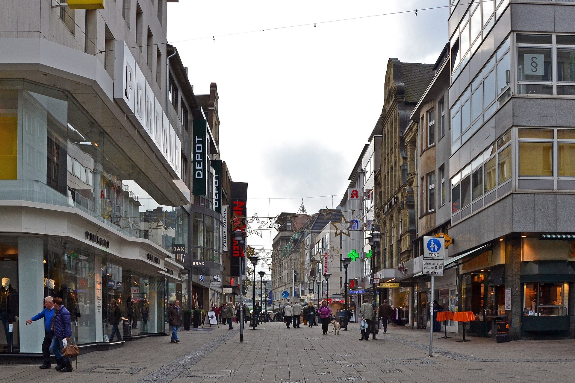 Fußgängerzone Kettwiger Straße in der Essener Innenstadt