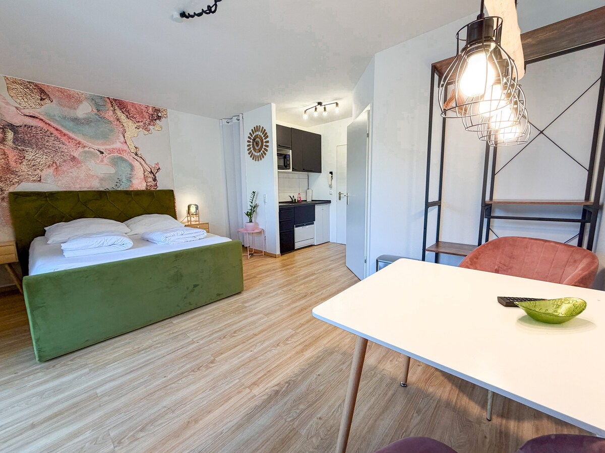 Wohn- und Schlafbereich im Apartment Kian Little Home in Essen-Frillendorf